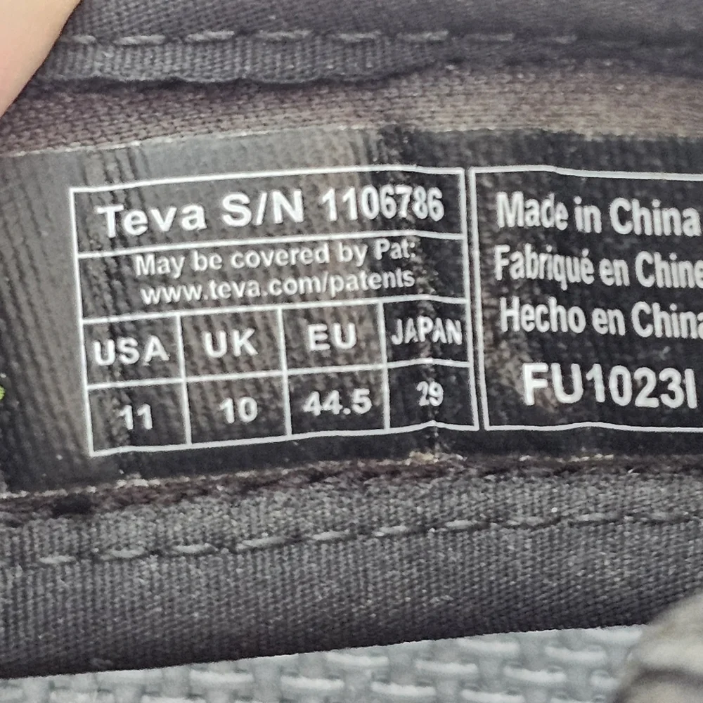 Teva Universal Trail Sandals Black Gray Men’s Size 11
